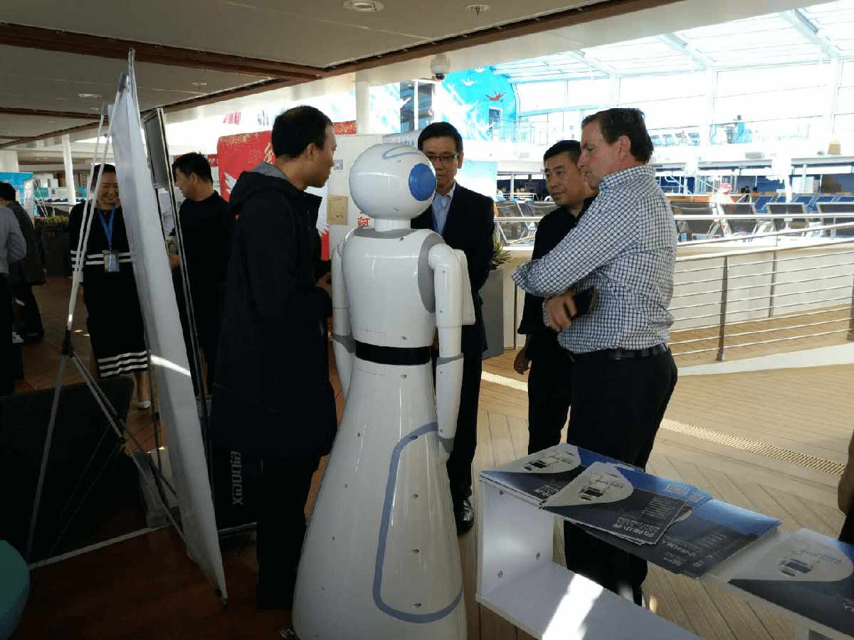 小乔机器人受邀出席2017第十二届中国成长型医药企业发展论坛